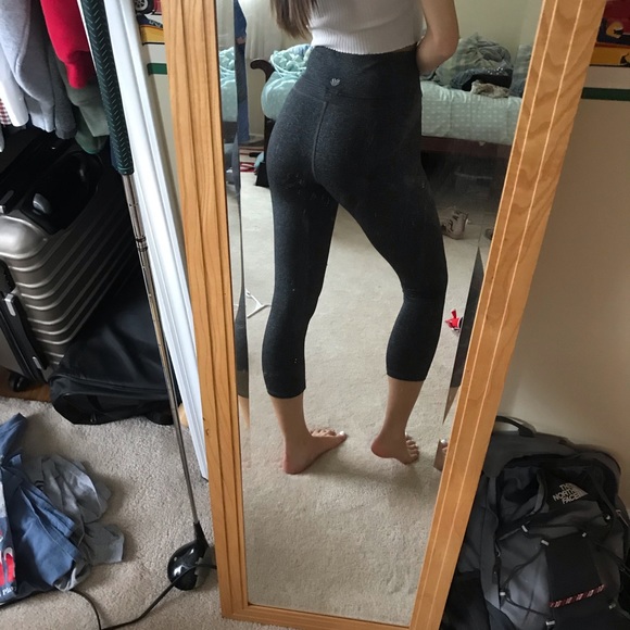 Forever 21 Grey Cropped Leggings - Picture 2 of 3